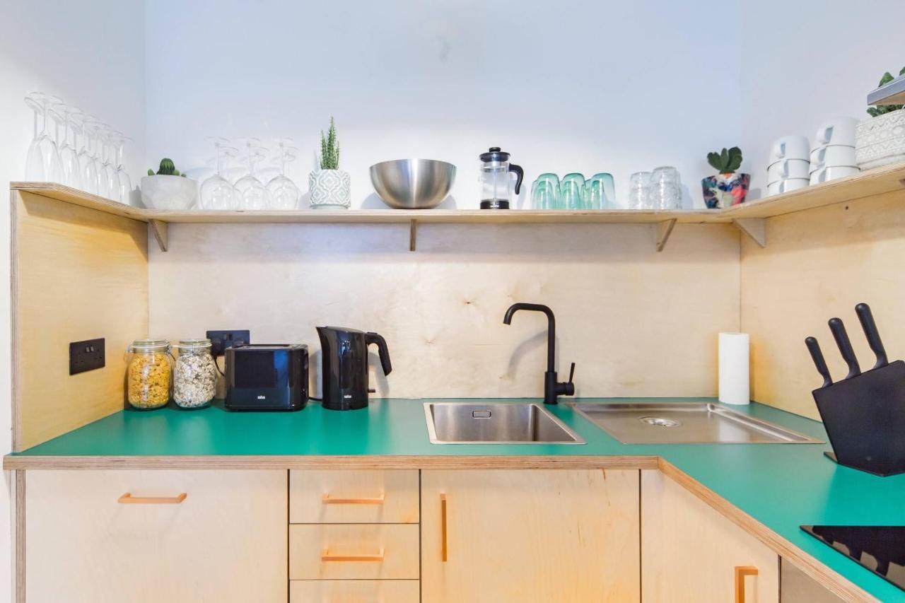 The Plywood Flat, Modern Style In A Traditional Tenement Edinburgh Dış mekan fotoğraf