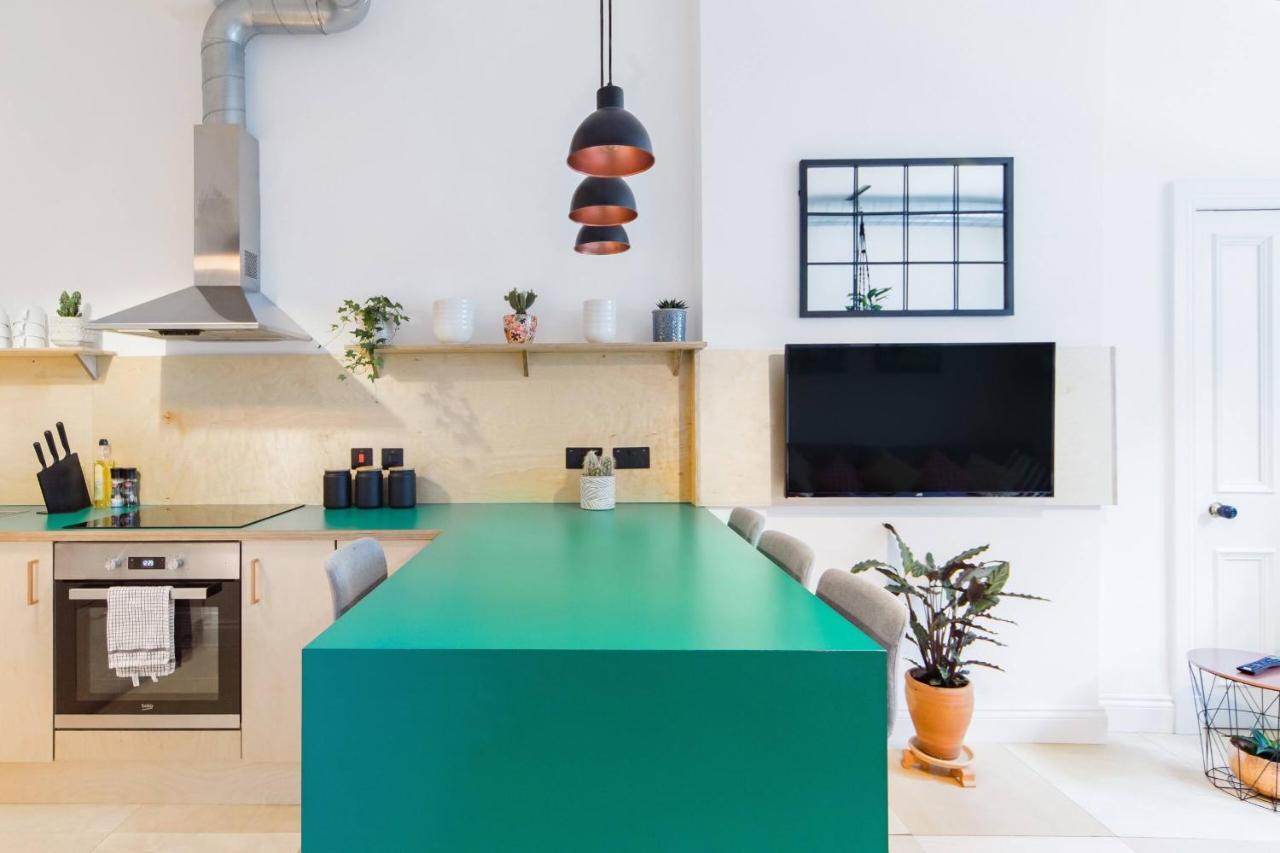 The Plywood Flat, Modern Style In A Traditional Tenement Edinburgh Dış mekan fotoğraf